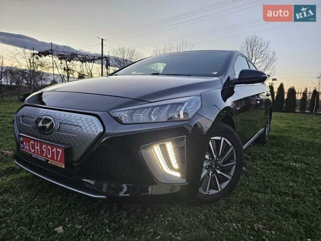 Черный Хендай Ioniq, объемом двигателя 0 л и пробегом 180 тыс. км за 14300 $, фото 1 на Automoto.ua