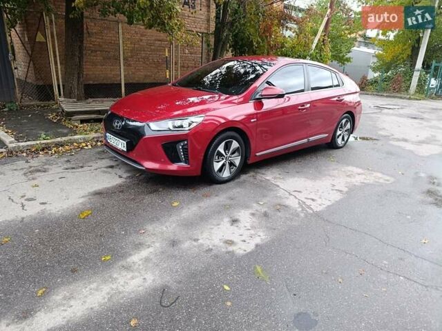 Червоний Хендай Ioniq, об'ємом двигуна 0 л та пробігом 142 тис. км за 12500 $, фото 1 на Automoto.ua