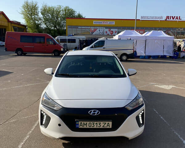 Хендай Ioniq, объемом двигателя 0 л и пробегом 220 тыс. км за 12000 $, фото 1 на Automoto.ua