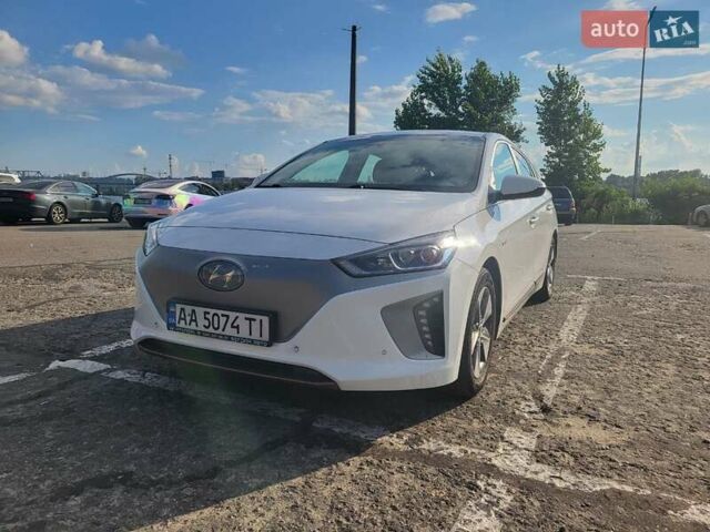 Хендай Ioniq, объемом двигателя 0 л и пробегом 84 тыс. км за 16500 $, фото 1 на Automoto.ua