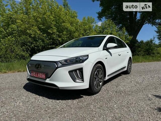 Хендай Ioniq, объемом двигателя 0 л и пробегом 74 тыс. км за 16499 $, фото 1 на Automoto.ua