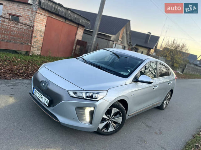 Серый Хендай Ioniq, объемом двигателя 0 л и пробегом 236 тыс. км за 10500 $, фото 1 на Automoto.ua