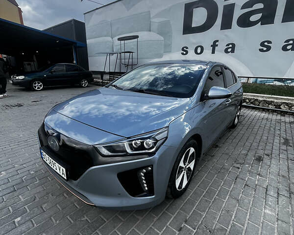 Серый Хендай Ioniq, объемом двигателя 0 л и пробегом 144 тыс. км за 14700 $, фото 1 на Automoto.ua