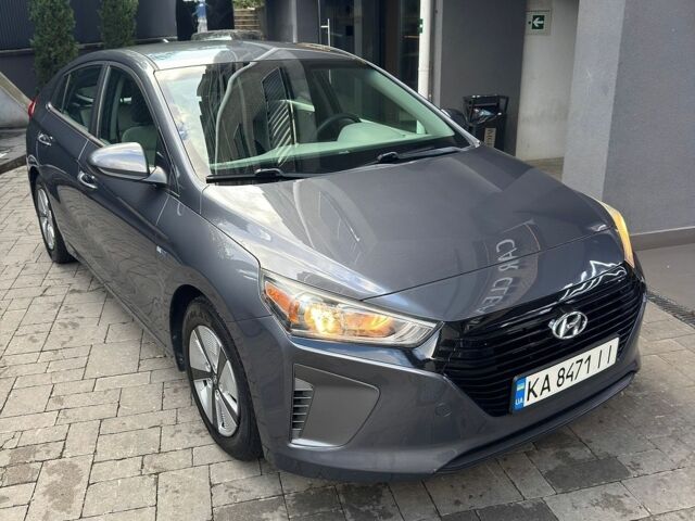 Серый Хендай Ioniq, объемом двигателя 1.58 л и пробегом 93 тыс. км за 12800 $, фото 1 на Automoto.ua