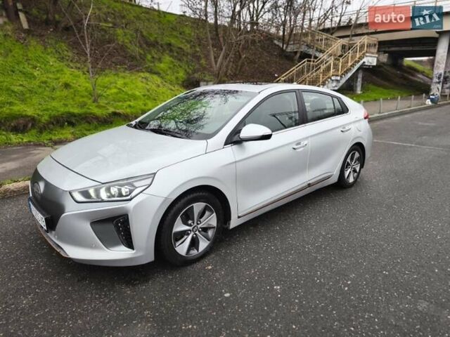 Сірий Хендай Ioniq, об'ємом двигуна 0 л та пробігом 124 тис. км за 13000 $, фото 1 на Automoto.ua