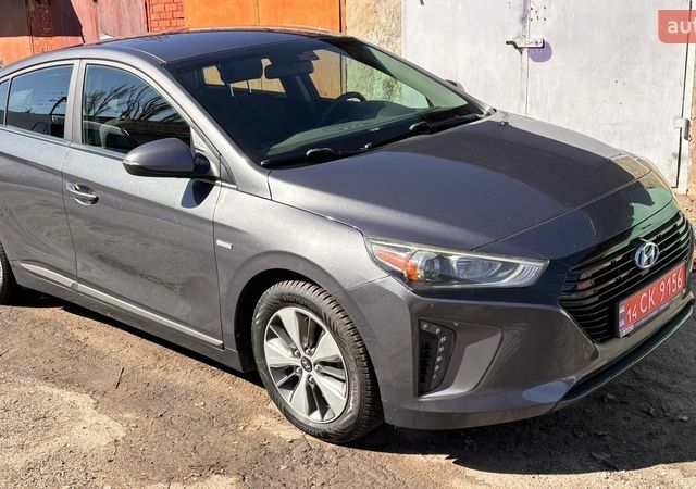 Сірий Хендай Ioniq, об'ємом двигуна 1.6 л та пробігом 169 тис. км за 14700 $, фото 1 на Automoto.ua