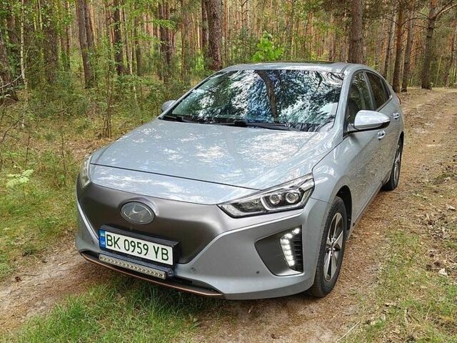 Серый Хендай Ioniq, объемом двигателя 0 л и пробегом 96 тыс. км за 14200 $, фото 1 на Automoto.ua