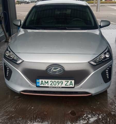 Сірий Хендай Ioniq, об'ємом двигуна 0 л та пробігом 120 тис. км за 13000 $, фото 1 на Automoto.ua