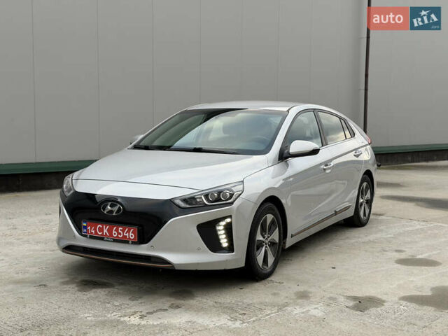 Серый Хендай Ioniq, объемом двигателя 0 л и пробегом 87 тыс. км за 13500 $, фото 1 на Automoto.ua