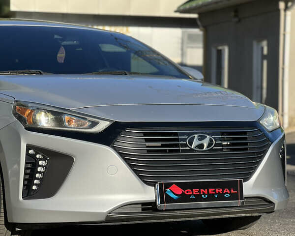 Сірий Хендай Ioniq, об'ємом двигуна 1.58 л та пробігом 134 тис. км за 15900 $, фото 1 на Automoto.ua