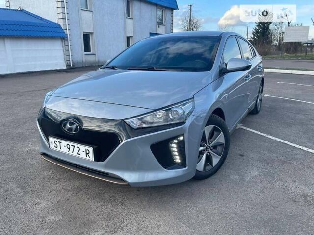 Сірий Хендай Ioniq, об'ємом двигуна 0 л та пробігом 115 тис. км за 12800 $, фото 1 на Automoto.ua