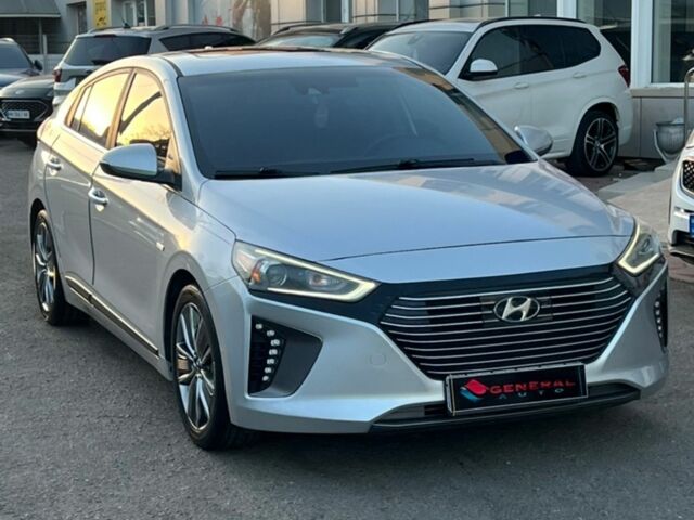 Серый Хендай Ioniq, объемом двигателя 1.58 л и пробегом 134 тыс. км за 15700 $, фото 1 на Automoto.ua
