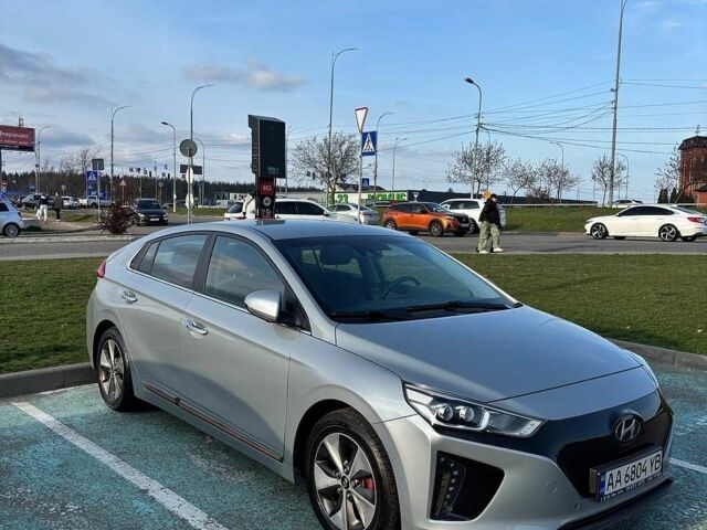 Серый Хендай Ioniq, объемом двигателя 0 л и пробегом 145 тыс. км за 13000 $, фото 1 на Automoto.ua