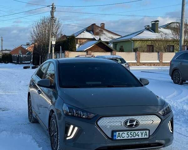 Серый Хендай Ioniq, объемом двигателя 0 л и пробегом 164 тыс. км за 15500 $, фото 1 на Automoto.ua
