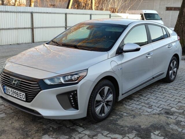 Сірий Хендай Ioniq, об'ємом двигуна 0.16 л та пробігом 59 тис. км за 15900 $, фото 1 на Automoto.ua