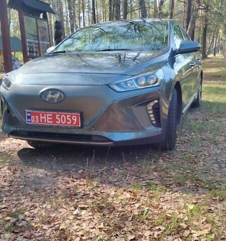 Серый Хендай Ioniq, объемом двигателя 0 л и пробегом 198 тыс. км за 13800 $, фото 1 на Automoto.ua