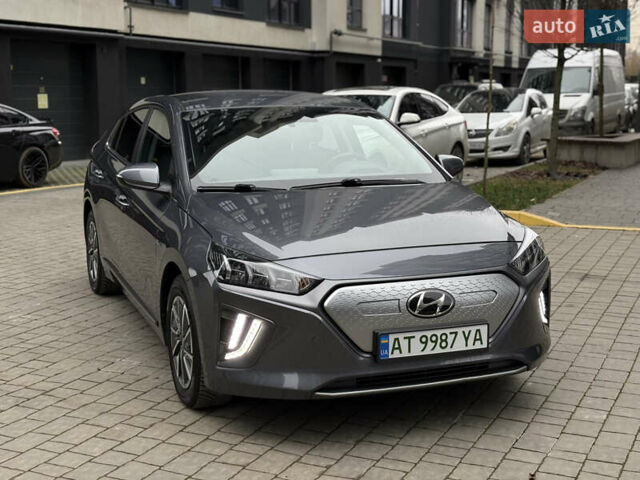 Серый Хендай Ioniq, объемом двигателя 0 л и пробегом 125 тыс. км за 14999 $, фото 1 на Automoto.ua