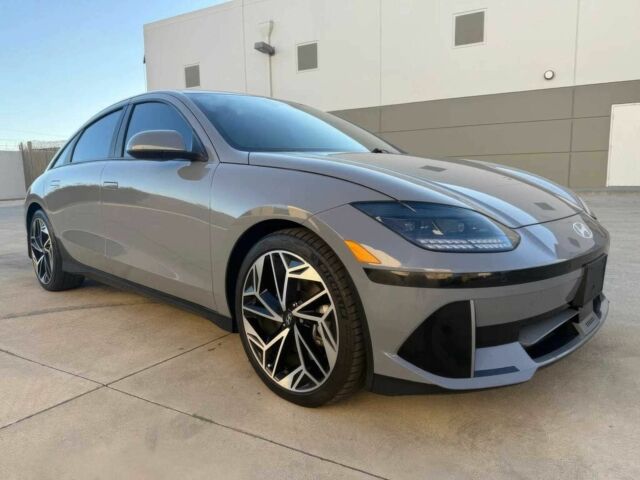 Серый Хендай Ioniq, объемом двигателя 0 л и пробегом 20 тыс. км за 19800 $, фото 1 на Automoto.ua