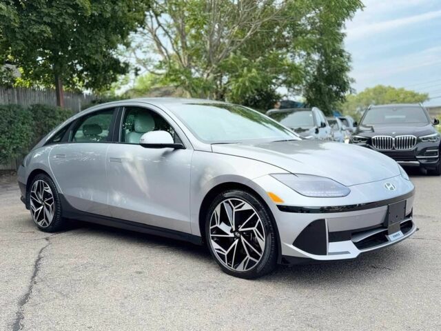 Серый Хендай Ioniq, объемом двигателя 0 л и пробегом 21 тыс. км за 12500 $, фото 1 на Automoto.ua