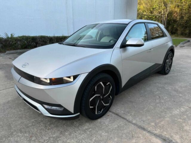 Серый Хендай Ioniq, объемом двигателя 0 л и пробегом 30 тыс. км за 12000 $, фото 1 на Automoto.ua