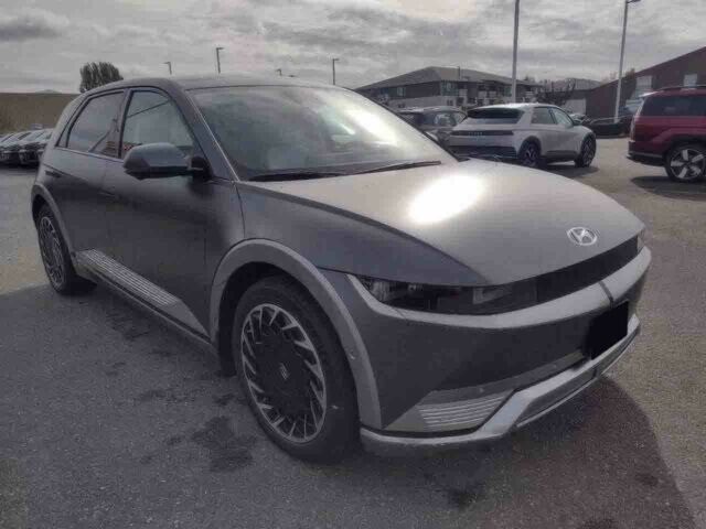 Серый Хендай Ioniq, объемом двигателя 0 л и пробегом 25 тыс. км за 18900 $, фото 1 на Automoto.ua