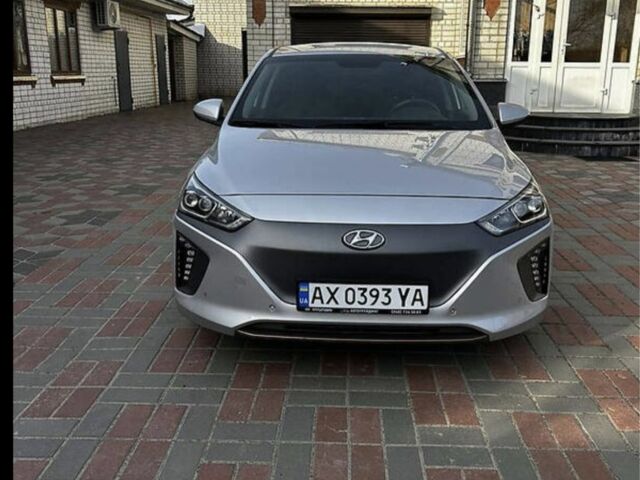 Сірий Хендай Ioniq, об'ємом двигуна 0 л та пробігом 14 тис. км за 23500 $, фото 1 на Automoto.ua