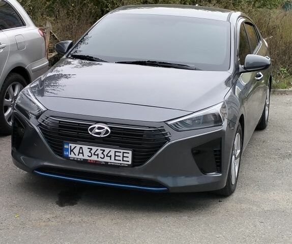 Сірий Хендай Ioniq, об'ємом двигуна 1.6 л та пробігом 165 тис. км за 12500 $, фото 1 на Automoto.ua