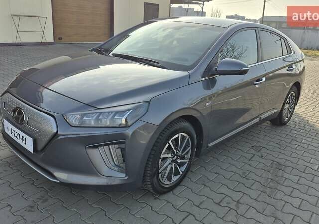 Сірий Хендай Ioniq, об'ємом двигуна 0 л та пробігом 86 тис. км за 15800 $, фото 1 на Automoto.ua