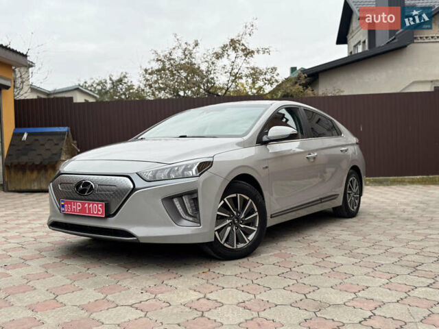 Серый Хендай Ioniq, объемом двигателя 0 л и пробегом 58 тыс. км за 15199 $, фото 1 на Automoto.ua