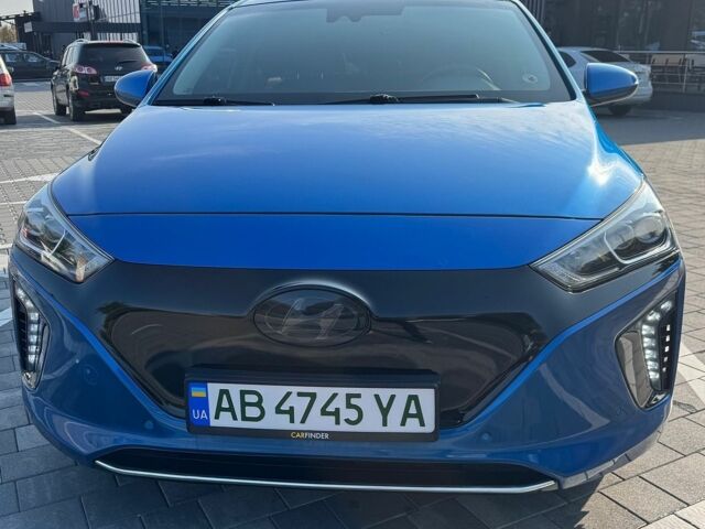 Синий Хендай Ioniq, объемом двигателя 0 л и пробегом 164 тыс. км за 12900 $, фото 1 на Automoto.ua