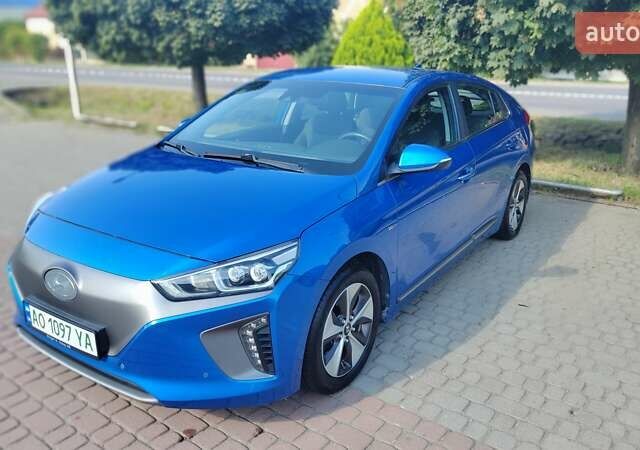 Синий Хендай Ioniq, объемом двигателя 0 л и пробегом 152 тыс. км за 12300 $, фото 1 на Automoto.ua