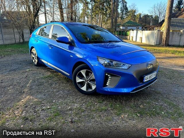 Синий Хендай Ioniq, объемом двигателя 0 л и пробегом 160 тыс. км за 11500 $, фото 1 на Automoto.ua