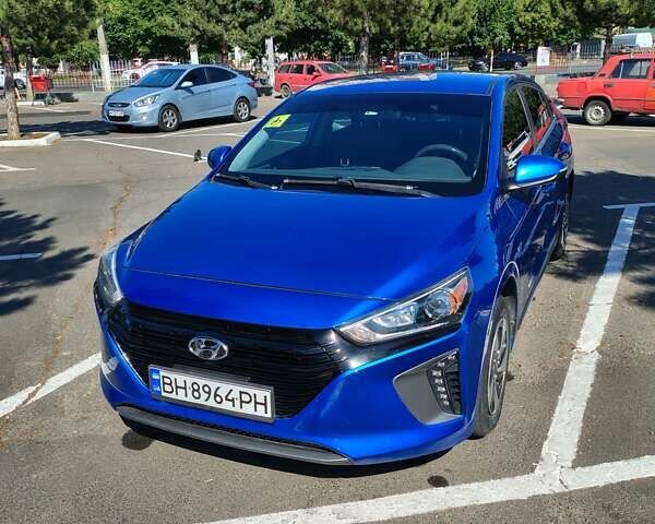Синий Хендай Ioniq, объемом двигателя 1.58 л и пробегом 224 тыс. км за 12500 $, фото 1 на Automoto.ua