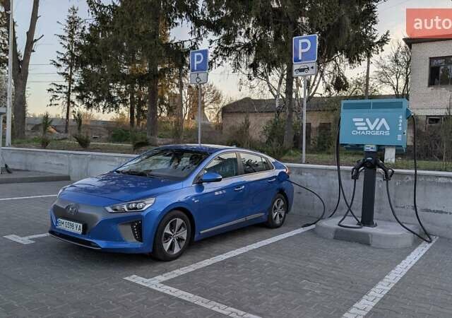 Синий Хендай Ioniq, объемом двигателя 0 л и пробегом 130 тыс. км за 12500 $, фото 1 на Automoto.ua