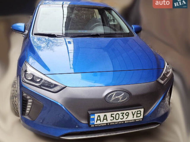 Синий Хендай Ioniq, объемом двигателя 0 л и пробегом 235 тыс. км за 11000 $, фото 1 на Automoto.ua