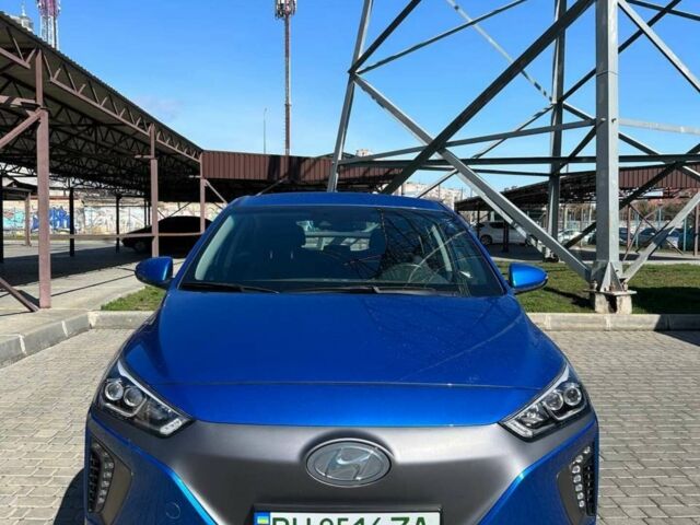 Синий Хендай Ioniq, объемом двигателя 0 л и пробегом 104 тыс. км за 14700 $, фото 1 на Automoto.ua