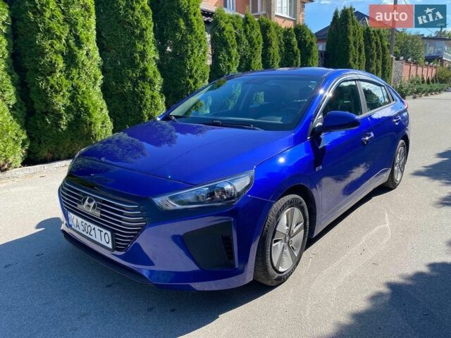 Синий Хендай Ioniq, объемом двигателя 1.58 л и пробегом 136 тыс. км за 13800 $, фото 1 на Automoto.ua