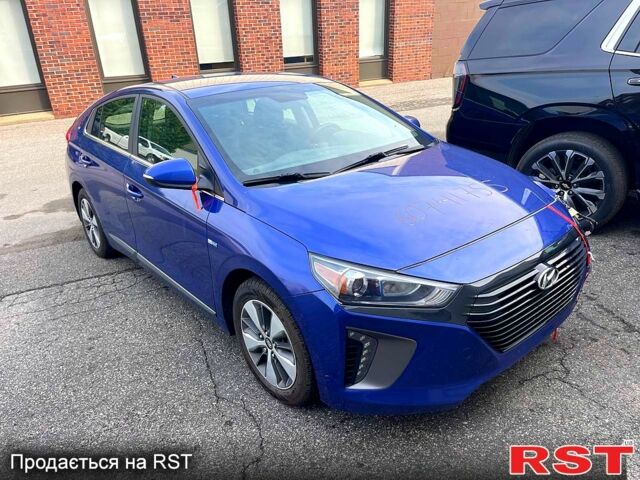 Синий Хендай Ioniq, объемом двигателя 1.6 л и пробегом 83 тыс. км за 13000 $, фото 1 на Automoto.ua