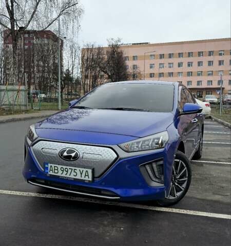 Синий Хендай Ioniq, объемом двигателя 0 л и пробегом 66 тыс. км за 17800 $, фото 1 на Automoto.ua