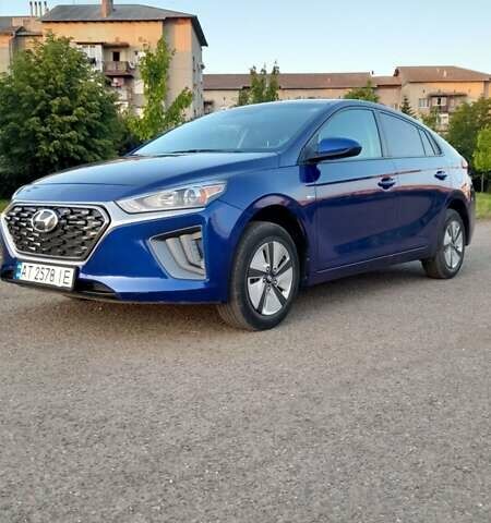 Синий Хендай Ioniq, объемом двигателя 1.6 л и пробегом 86 тыс. км за 16800 $, фото 1 на Automoto.ua