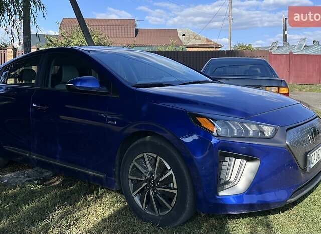 Синій Хендай Ioniq, об'ємом двигуна 0 л та пробігом 65 тис. км за 16200 $, фото 1 на Automoto.ua