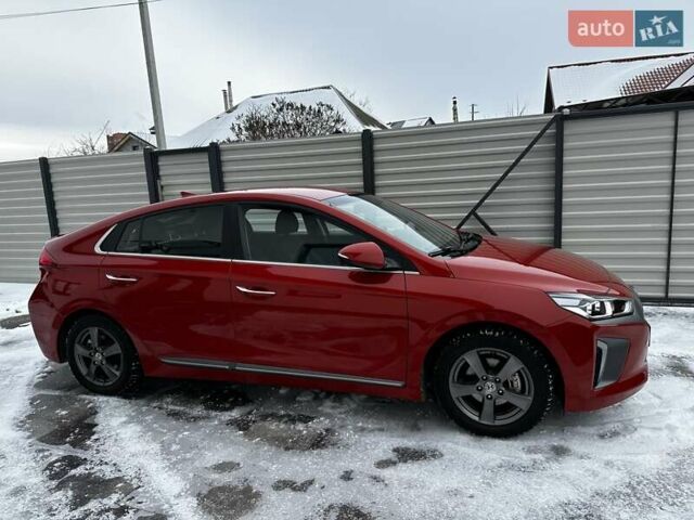 Помаранчевий Хендай Ioniq, об'ємом двигуна 0 л та пробігом 140 тис. км за 14500 $, фото 1 на Automoto.ua