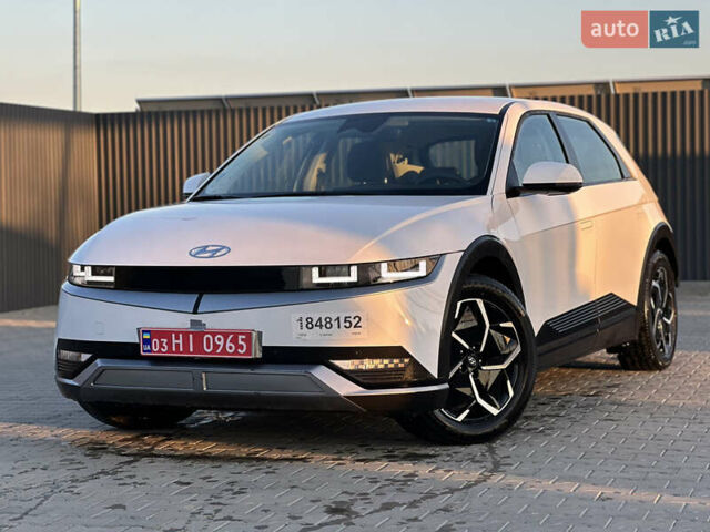 Білий Хендай Ioniq 5, об'ємом двигуна 0 л та пробігом 27 тис. км за 22000 $, фото 1 на Automoto.ua