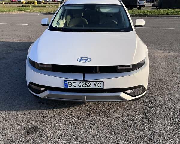 Білий Хендай Ioniq 5, об'ємом двигуна 0 л та пробігом 68 тис. км за 23600 $, фото 1 на Automoto.ua