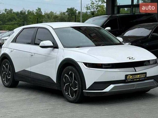 Белый Хендай Ioniq 5, объемом двигателя 0 л и пробегом 78 тыс. км за 27000 $, фото 1 на Automoto.ua
