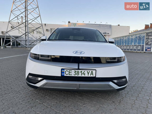 Белый Хендай Ioniq 5, объемом двигателя 0 л и пробегом 11 тыс. км за 26800 $, фото 1 на Automoto.ua