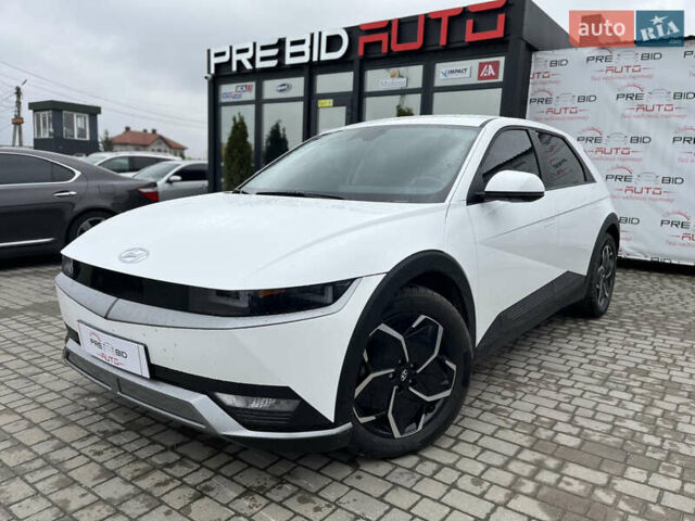 Белый Хендай Ioniq 5, объемом двигателя 0 л и пробегом 3 тыс. км за 26750 $, фото 1 на Automoto.ua