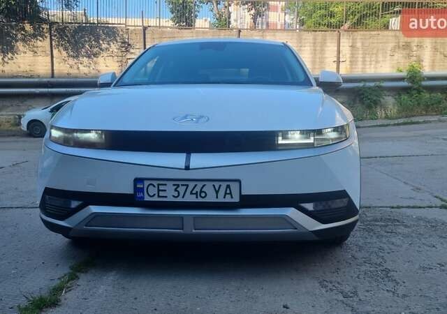 Белый Хендай Ioniq 5, объемом двигателя 0 л и пробегом 3 тыс. км за 28000 $, фото 1 на Automoto.ua