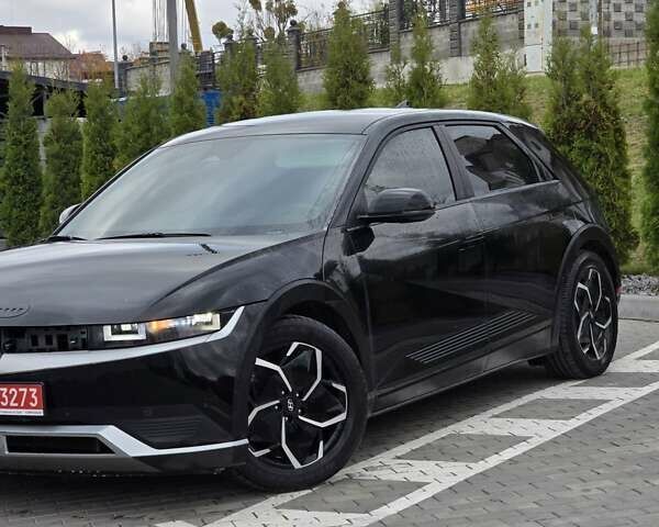 Черный Хендай Ioniq 5, объемом двигателя 0 л и пробегом 105 тыс. км за 19900 $, фото 1 на Automoto.ua
