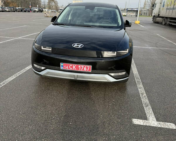 Черный Хендай Ioniq 5, объемом двигателя 0 л и пробегом 42 тыс. км за 26000 $, фото 1 на Automoto.ua